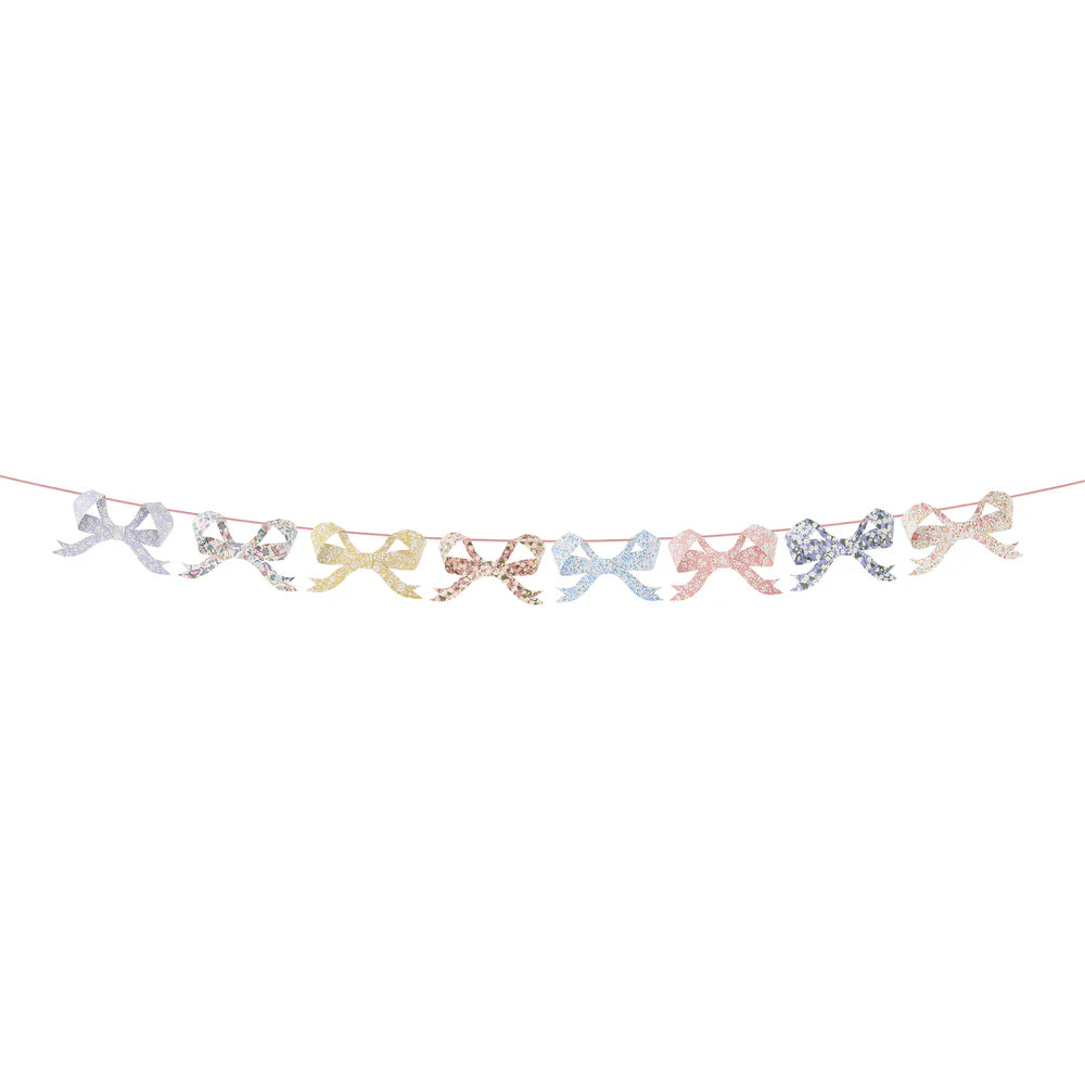 Liberty Floral Large Bow Garland
