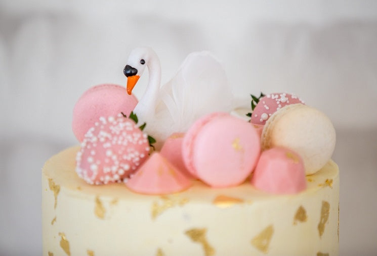 Swan Cake Topper