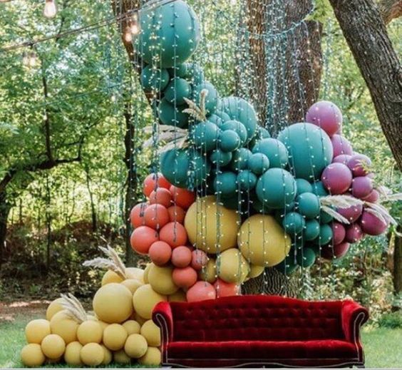 Evergreen Giant 90cm Round Balloon – Ruby Rabbit